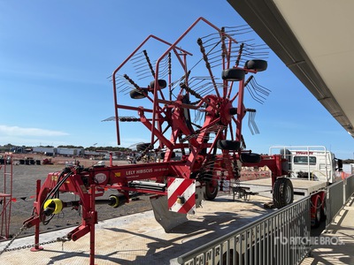 Lely 725 CD Classic Hay Rake