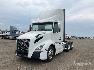 2020 Volvo VNL 6x4 T/A Day Cab Truck Tractor