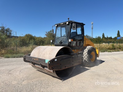 2012 JCB VM115 Compacteur Monocylindre Smooth Drum Compactor