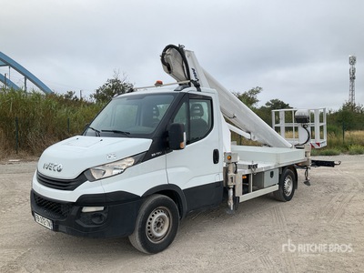 2018 Multitel MT240 24 m on 2018 Iveco-Multitel 4x2 Camion Nacelle Bucket Truck