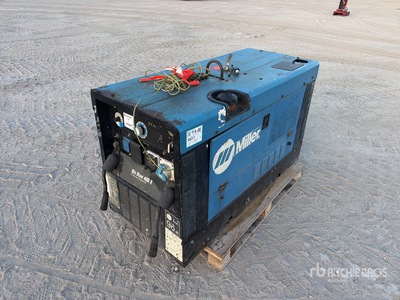 2012 Miller Big Blue 400CXCC Groupe De Soudre Engine Driven Welder