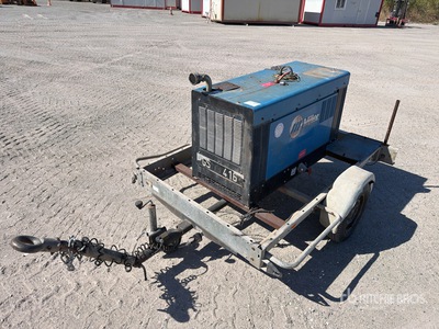 2012 Miller 400 XCC Groupe De Soudre Engine Driven Welder