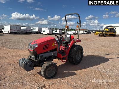 2015 Kubota STV36R 4WD Tracteur agricole utilitaire (Inoperable)