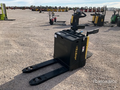Hyster P2.0S Pallet Jack (Inoperable)