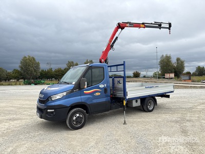 2019 HC Industrie HC33A3 700 kg on 2015 Iveco Daily 35C13 Tipper Truck w/Crane