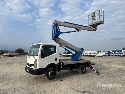 2007 Multitel Pagliero MX 200 20 m on 2007 Nissan Cabstar 35 - 11 Bucket Truck