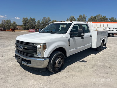 2018 Ford F-350 4x2 Crew Cab Nutzkraftwagen