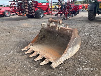 Rhinox 1500 mm Digging Excavator Bucket - Fits 20 Ton