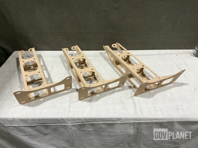 (30) Oshkosh 3820695 Mounting Brackets