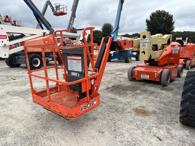 2017 JLG E400AJP 2WD Electric Articulating Boom Lift