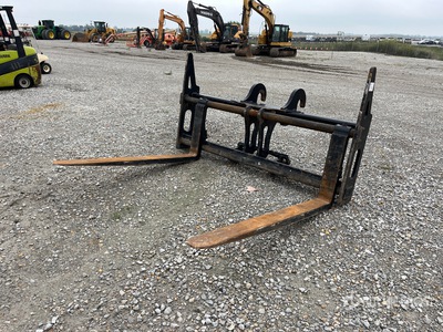 Cat 72 in Q/C Wheel Loader Forks - Fits Cat 924, 930, or 938