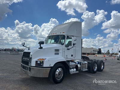 2020 Mack Anthem AN64T 6x4 Cabeza Tractora Cabina Corta