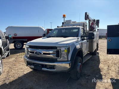 2018 Ford F-550 4x4 サービスカー (Inoperable)