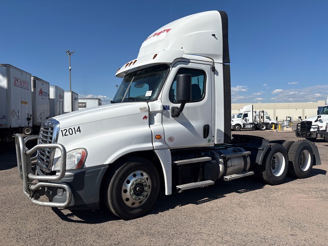 2020 Freightliner Cascadia 125 6x4 T/A Day Cab Truck Tractor 2020 Freightliner Cascadia 125 6x4 T/A Day Cab Truck Tractor