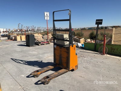 2005 Still Egu18 Electric Stacker (Inoperable)