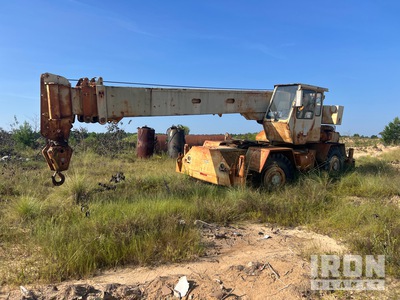 Koehring LRT-250 25 ton 4x4 Rough Terrain Crane