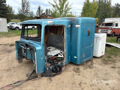 Quantity of Kenworth Truck Body Parts