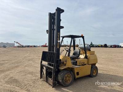 Hyster H80XL 8550 lb Pneumatic Tire Chariot Élévateur
