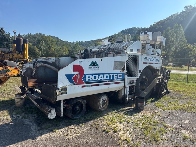 2018 Roadtec RP190E Wheel Asphalt Paver (Inoperable)