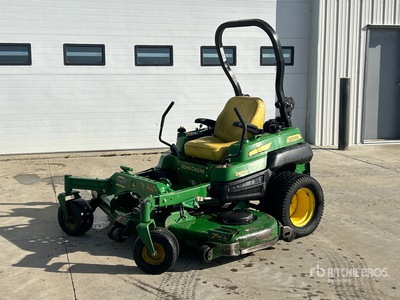 John Deere Z830A Zero-Turn Lawn Mower