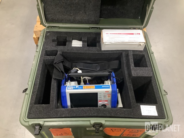 (3) Zoll M Series CCT 8000-0851-30 Defibrillators