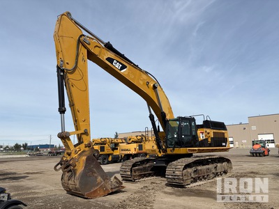 2011 Cat 374D L حفارة بجنزير