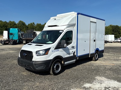 2022 Ford Transit 4x2 Camiones