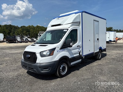 2022 Ford Transit 4x2 Camiones