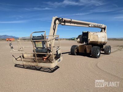 JLG 800AJ Articulating Boom Lift