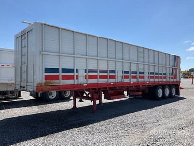 2025 Barrera Semirremolque Tipo Jaula / Livestock Trailer