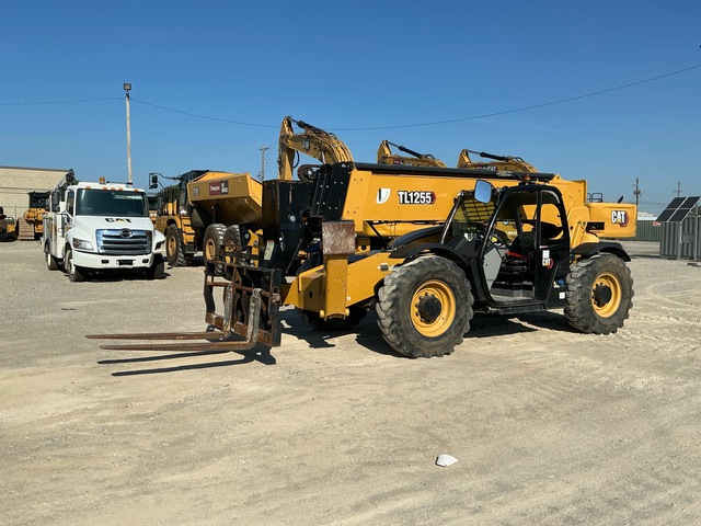 2023 Cat TL1255 Telehandler