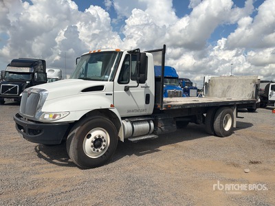 2011 International 4300 4x2 Flatbed Truck