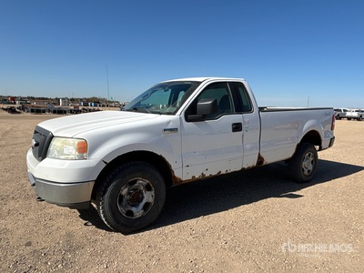 2006 Ford F-150 XL 4x4 Pickup