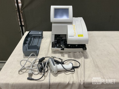 Siemens Clinitek Advantus Analyzer