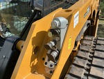 Hydraulics with Auxiliary Hydraulic Plumbing