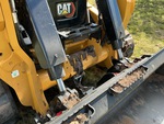 Hydraulics with Bucket Tilt Cylinders