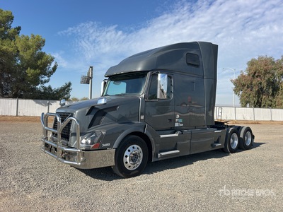 2018 Volvo VNL 6x4 Tracteur routier couchette