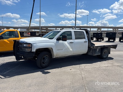 2019 Chevrolet 3500 HD 4x4 Crew Cab Flatbed Truck