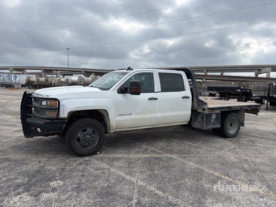 2019 Chevrolet 3500 HD 4x4 Crew Cab Ciężarówka z płaską platformą