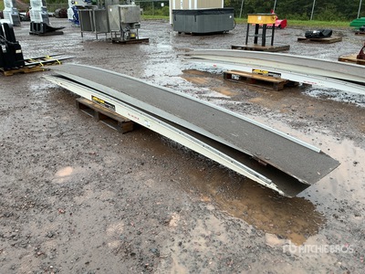 Melcher 16 ft Loading Ramps ملحقات الشاحنات
