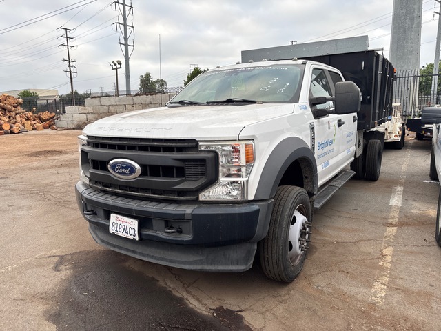 2020 Ford F-450 XL 4x2 Crew Cab Flatbed Truck