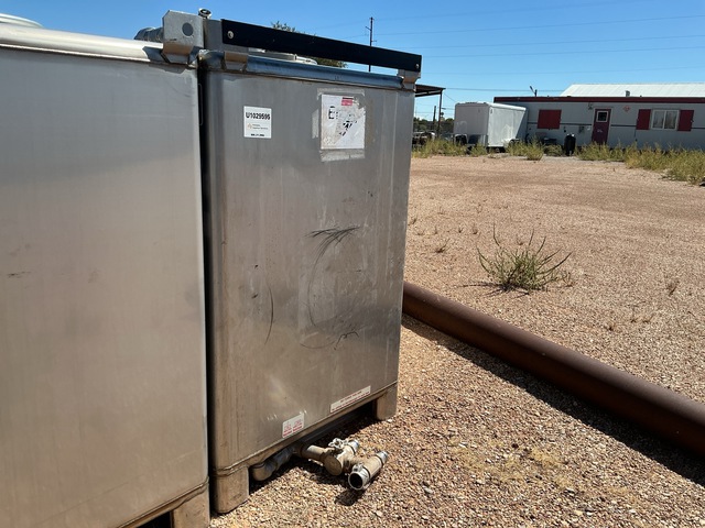 550 gal Stainless Steel ICB Tank