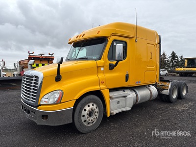 2013 Freightliner Cascadia 125 6x4 Cabeza Tractora Cabina Dormitorio