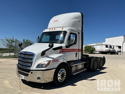 2022 Freightliner Cascadia 116 6x4 Cabeza Tractora Cabina Corta