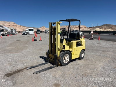 Allis Chalmers FP4024 4800 lb Pneumatic Tire Forklift