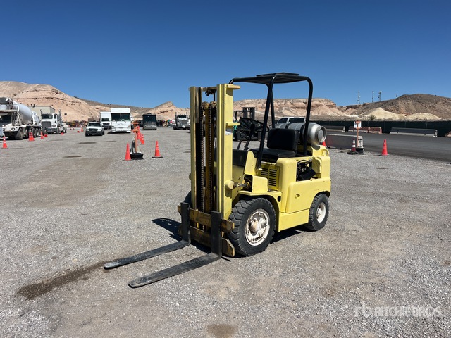 Allis Chalmers FP4024 4800 lb Pneumatic Tire Forklift