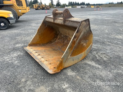 70 in Cleanup Excavator Bucket - Fits Hitachi ZX350