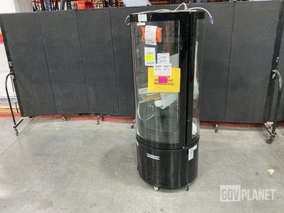 Avantco 193BCR15HCB Refrigerated Display Case