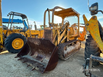 1974 Cat 931 Crawler Loader (Inoperable)