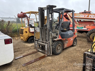 2006 Toyota 7FGU25 3750 lb Pneumatic Tire Chariot Élévateur (Inoperable)